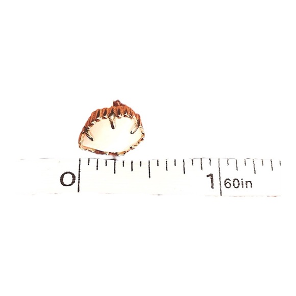 Kendra Scott Tessa Gold Stud Earrings w Mother of Pearl - Picture 4 of 4